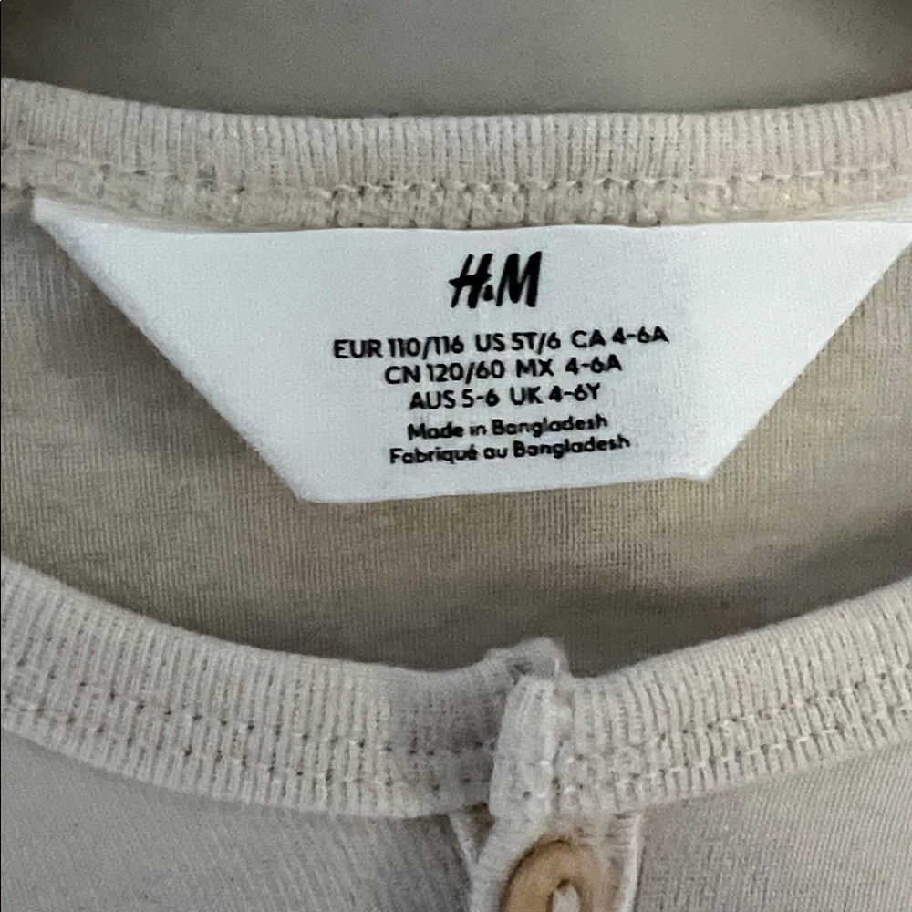 H&M Kids Light Beige Long Sleeve Henley Tee 5T/6 - Picture 2 of 4